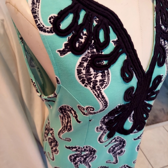 Crown & Ivy Sheath Dress - Picture 6 of 6